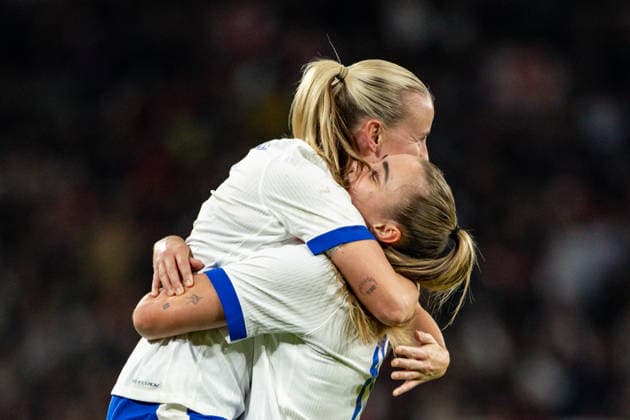 Georgia Stanway (8 England) celebrates after scoring her teams fourth goal with Beth Mead (7 England) during the International Friendly, Länderspiel, Nationalmannschaft game between England and China at Wembley Stadium in London, England. Copyright: xLeitingxGaox xSPPx Sportspressphoto_SPR67176