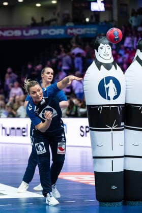 MØRK Nora (9 Norway) warms up during the IHF Women s Handball World Championship, WM, Weltmeisterschaft game between Kazakhstan and Norway at the SWT Arena in Trier, Germany Copyright: xMartinxPitschx xSPPx Sportspressphoto_SPR67192