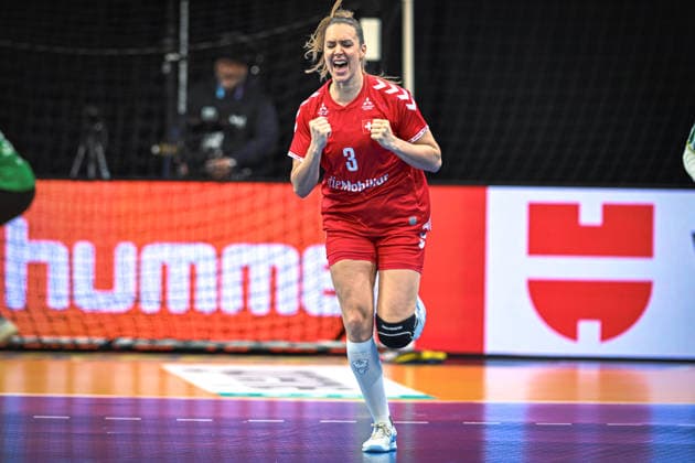 Netherlands, Handball, Womens World Championship 2025, Switzerland vs Senegal, 29 11 2025, Maaspoort Sports Events, s Hertogenbosch, Netherlands, Kerstin Kündig Switzerland, 3 Copyright: xMarkusxVerwimpx