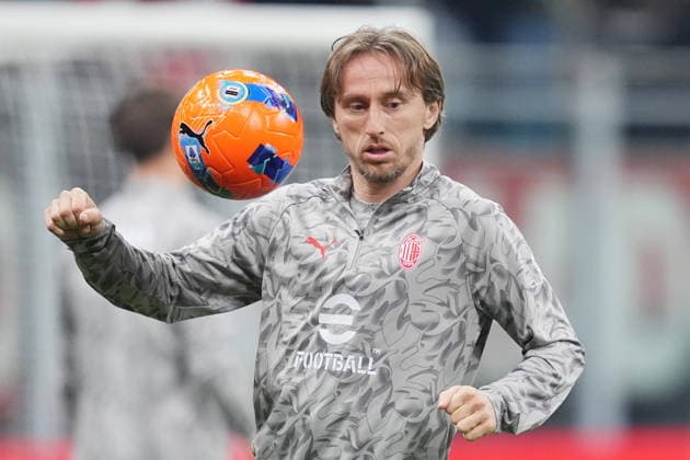 AC Milan s Luka Modric during the Serie A soccer match between Milan and Lazio at the San Siro Stadium in Milan , north Italy - Saturday , November 29 , 2025. - Soccer .  Copyright: xSpada LaPressex