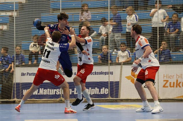 f l Bennet Strobel HBW Balingen Weilstetten 11 , Luca Krist TSV Bayer Dormagen 02 , Tobias Heinzelmann HBW Balingen Weilstetten 28 , Stefan Bauer HBW Balingen Weilstetten 99 TSV Bayer Dormagen vs HBW Balingen Weilstetten, Matchday 13, Handball, 2 HBL, Season 2025 2026, 29 11 2025 TSV Bayer Dormagen vs HBW Balingen Weilstetten, Matchday 13, Handball, 2 HBL, Season 2025 2026, 29 11 2025 Dormagen Copyright: xEibner-Pressefoto ThomasxStoeckex EP_TSR
