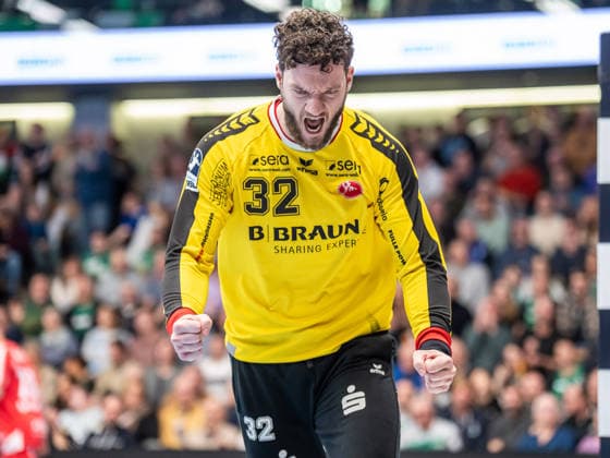 Kristof Palasics MT Melsungen, 32 cheers loudly after a save, Frisch Auf Goeppingen vs MT Melsungen, Handball, 1 Bundesliga, Men, Season 2025 2026, 29 11 2025, Frisch Auf Goeppingen vs MT Melsungen, Handball, 1 Bundesliga, Men, Season 2025 2026, 29 11 2025 Goeppingen Copyright: xEibner-Pressefoto MichaelxSchmidx EP_MST