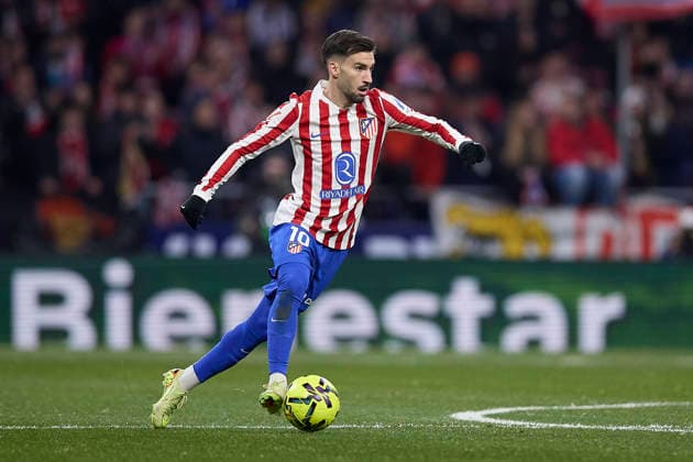 Alex Baena Atletico de Madrid controls the ball during the LaLiga EA Sports match between AtlÃ tico Madrid v Real Oviedo at Estadio Riyadh Air Metropolitano on November 29, 2025 in Madrid, Spain Photo by Manu Reino DeFodi Images