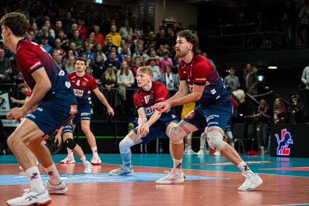 Volleyball I Men I Season 2025 2026 I Bundesliga I 8 Matchday I SVG Lüneburg SV Warnemünde I 29 11 2025 Axel Valdemar Juul Larsen 18, SVG Lüneburg in reception Copyright: xLobeca Bjorn-OlexKehmx