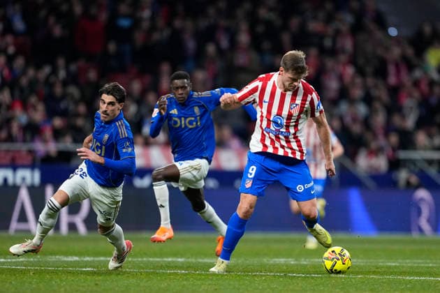November 29, 2025, Madrid, Madrid, Spain: Alexander Sorloth of Atletico de Madrid in action during the Spanish League, LaLiga EA Sports, football match played between Atletico de Madrid and Real Oviedo at Riyadh Air Metropolitano stadium on November 29, 2025, in Madrid, Spain. Madrid Spain - ZUMAa181 20251129_zaa_a181_231 Copyright: xOscarxJ.xBarrosox
