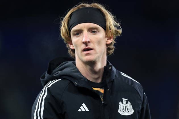 29th November 2025; Hill Dickinson Stadium, Liverpool, England; Premier League Football, Everton versus Newcastle United; Anthony Gordon of Newcastle United  DavidxBlunsden