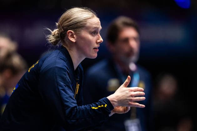 251129 Emma Lindqvist of Sweden during the 2025 IHF Women™s World Championship handball match between Cuba and Sweden on November 29, 2025 in Stuttgart Photo Emma Wallskog BILDBYRAN COP 320 EW0595 handball handball handball bbeng vm handball vm handbolls vm ihf handball world championship world handball championship 2025 world championship 2025 cuba sverige sweden dam  Copyright: EMMAxWALLSKOG BB251129EW118