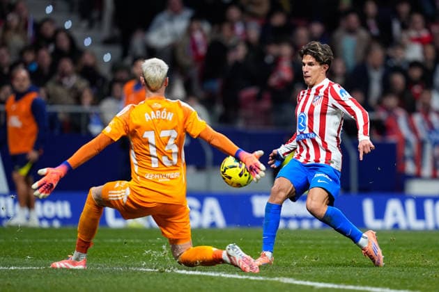November 29, 2025, Madrid, Madrid, Spain: Giuliano Simeone of Atletico de Madrid in action during the Spanish League, LaLiga EA Sports, football match played between Atletico de Madrid and Real Oviedo at Riyadh Air Metropolitano stadium on November 29, 2025, in Madrid, Spain. Madrid Spain - ZUMAa181 20251129_zaa_a181_290 Copyright: xDennisxAgyemanx