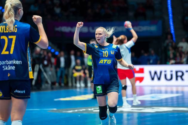 Handball I Women I World Championship I Preliminary round I 2 Matchday I Cuba Sweden I 29 11 2025 Mathilda Lundström 10, Sweden cheers Stuttgart Porsche Arena Baden Württemberg Germany Copyright: xLobeca MaxxPetershansx
