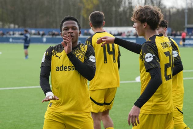 Saturday, 29 11 2025 Season 2025 2026 14 Matchday U17 DFB Youth League at the TALENTWERK Center, Bochum, Germany VfL Bochum U17 BV Borussia Dortmund U17 Goal celebration after the 2 1 by Desmond Ogochuku Ndlovu BVB