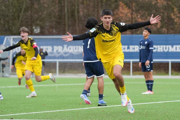 Saturday, 29 11 2025 Season 2025 2026 14 Matchday U17 DFB Youth League at the TALENTWERK Center, Bochum, Germany VfL Bochum U17 BV Borussia Dortmund U17 Goal celebration after the 3 1 by Georgios Zisopoulos BVB