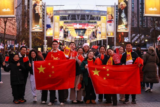 Fans and supporters of China during the International Friendly, Länderspiel, Nationalmannschaft game between England and China at Wembley Stadium in London, England. Copyright: xLeitingxGaox xSPPx Sportspressphoto_SPR67486