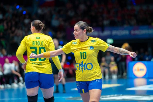 Handball I Women I World Championship I Preliminary round I 2 Matchday I Brazil Czech Republic I 29 11 2025 Jessica Quintino Ribeiro 10, Brazil Stuttgart Porsche Arena Baden Württemberg Germany Copyright: xLobeca MaxxPetershansx