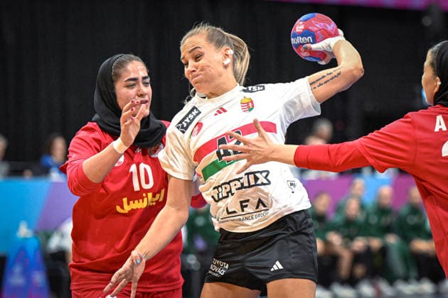 Handball, Women World Championship, Iran - Hungary