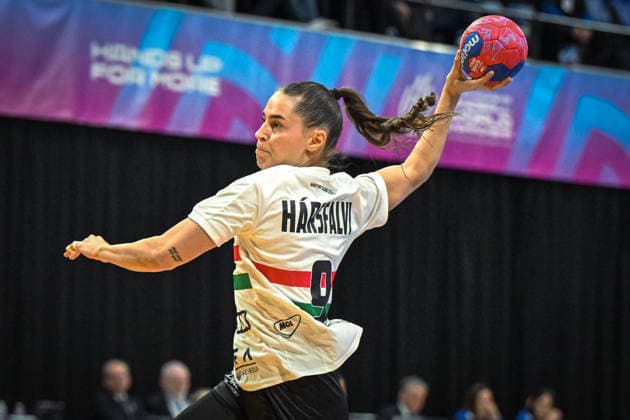 Netherlands, Handball, Womens World Championship 2025, Iran vs Hungary, 29 11 2025, Maaspoort Sports Events, s Hertogenbosch, Netherlands, Julia Harsfalvi Hungary, 8 Copyright: xMarkusxVerwimpx