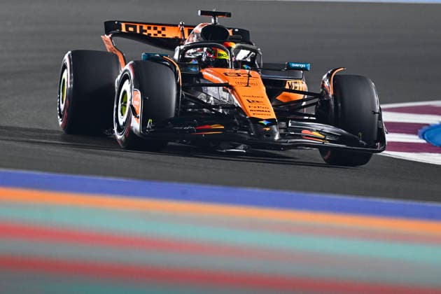 F1 Grand Prix of Qatar 2025-Qualifying McLaren driver Oscar Piastri of Australia competes in the Qualifying for the Formula 1 Grand Prix of Qatar at Lusail International Circuit in Lusail, Qatar, on November, 29, 2025. DOHA Qatar Copyright: xNOUSHADxTHEKKAYILx