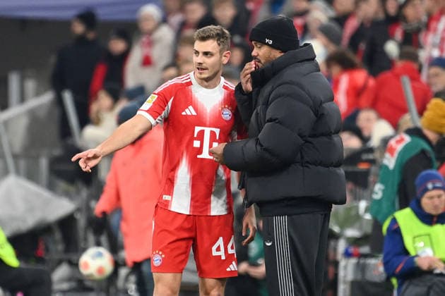 Josip STANISIC Bayern Muenchen with coach Vincent KOMPANY Bayern Muenchen Football 1 Bundesliga Season 2025 2026, 12 Matchday, Matchday12 FC Bayern Muenchen FC St Pauli 3 1 on 29 11 2025 , A L L I A N Z A R E N A