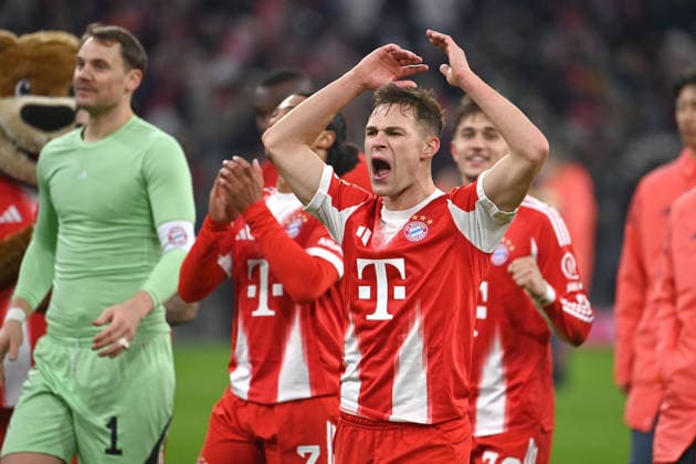 Final cheer Joshua KIMMICH Bayern Muenchen , Jubel,Freude,Begeisterung, Fußball 1 Bundesliga Saison 2025 2026, 12 Spieltag, Spieltag12 FC Bayern Muenchen FC St Pauli 3 1 am 29 11 2025 , A L L I A N Z A R E N A