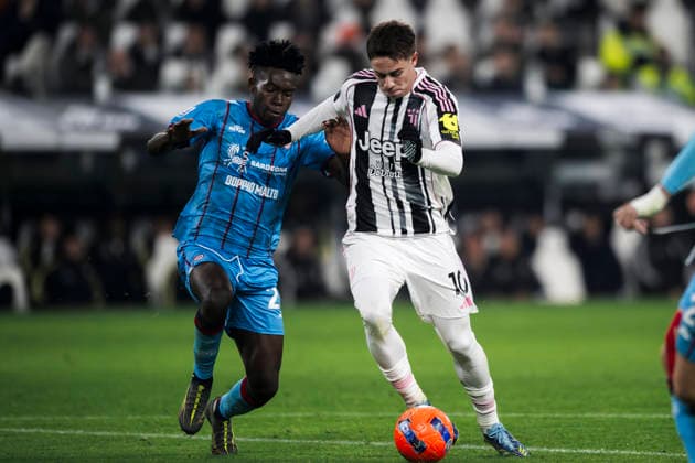 Juventus FC v Cagliari Calcio - Serie A Kenan Yildiz of Juventus FC scores a goal during the Serie A football match between Juventus FC and Cagliari Calcio. Turin Italy Copyright: xNicolòxCampox