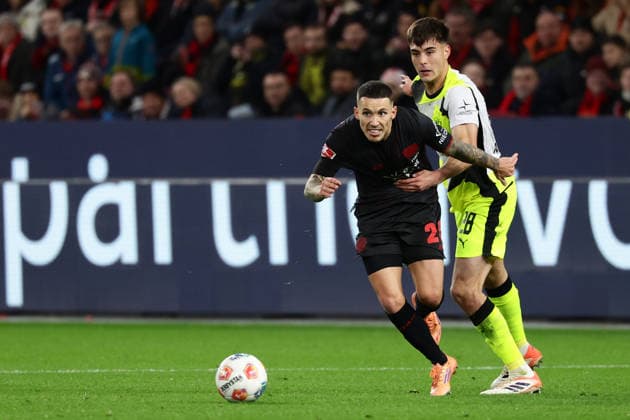 Leverkusen, BayArena, 29 11 25, GER, Men, 1 Bundesliga, Season 2025 2026, Bayer 04 Leverkusen Borussia Dortmund, DFB DFL REGULATIONS PROHIBIT ANY USE OF PHOTOGRAPHS AS IMAGE SEQUENCES AND OR QUASI VIDEO Copyright: JoachimxBywaletz xJB-Sportfoto