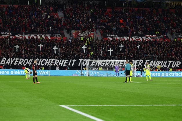 Leverkusen, BayArena, 29 11 25, GER, Men, 1 Bundesliga, Season 2025 2026, Bayer 04 Leverkusen Borussia Dortmund, Banner Bayer 04 Leverkusen Fans DFB DFL REGULATIONS PROHIBIT ANY USE OF PHOTOGRAPHS AS IMAGE SEQUENCES AND OR QUASI VIDEO Copyright: JoachimxBywaletz xJB-Sportfoto