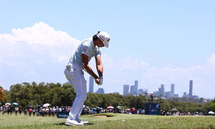 GOLF AUSTRALIAN PGA, Golf Herren Australia s Min Woo Lee plays a shot on the 5th hole during the Final Round of the Australian PGA Championship at Royal Queensland Golf Club in Brisbane, Sunday, November 30, 2025. ( NO ARCHIVING, EDITORIAL USE ONLY BRISBANE QUEENSLAND AUSTRALIA  Copyright: xx 20251130114695899205