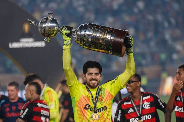 Palmeiras v Flamengo - Copa CONMEBOL Libertadores 2025 Final Lima, Peru - November 29: Goalkeeper Agustin Rossi of Flamengo celebrates after winning the Copa CONMEBOL Libertadores 2025 Final match between Palmeiras and Flamengo at Estadio Monumental U de Lima. Copyright: xLatinxSportxImagesx