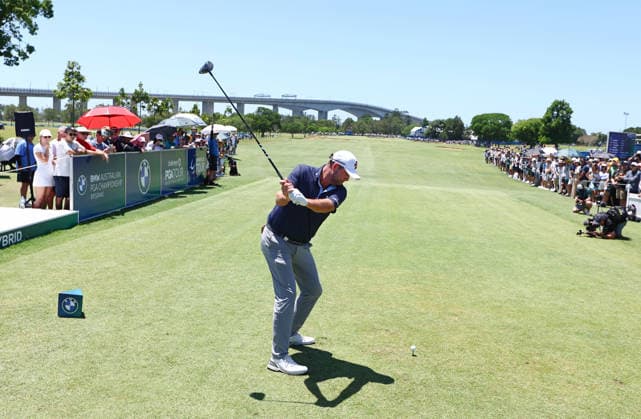 GOLF AUSTRALIAN PGA, Golf Herren Australia s Marc Leishman tees off on the first hole during the Final Round of the Australian PGA Championship at Royal Queensland Golf Club in Brisbane, Sunday, November 30, 2025. ( NO ARCHIVING, EDITORIAL USE ONLY BRISBANE QUEENSLAND AUSTRALIA  Copyright: xx 20251130163279649301