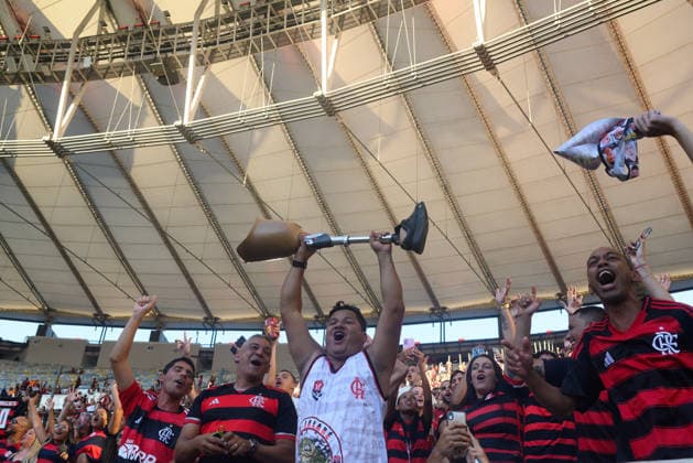 Palmeiras v Flamengo - Copa Libertadores 2025 Final LIMA, PERU - NOVEMBER 29: Flamengo fans celebrate after their team wins the 2025 Copa Libertadores final against Palmeiras at Estadio Monumental in Lima, Peru, on November 29, 2025. Fabio Teixeira Anadolu Rio de Janeiro Brazil. Editorial use only. Please get in touch for any other usage.  Copyright: x2025xAnadoluxFabioxTeixeirax