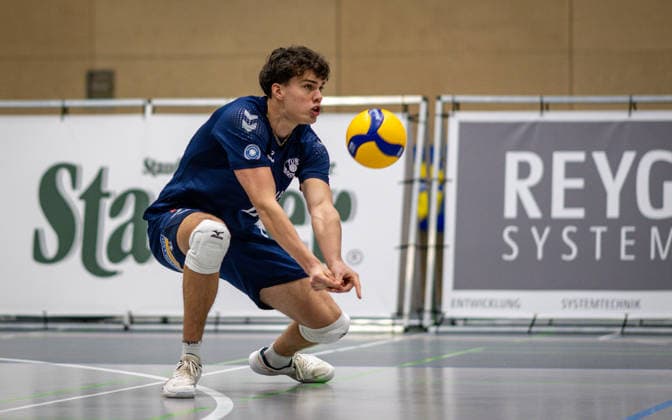 Volleyball, Season 2025 2026, 2 Bundesliga Nord, 29 11 2025, 09 Matchday, Men, TuV Bocholt blue vs TuS Mondorf white Joke Johannig TuB Bocholt , Bocholt Sporthalle West Nordrhein Westfalen Germany 251129_vb_tub-bocholt_tus-mondorf_46510