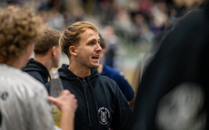 Volleyball, Season 2025 2026, 2 Bundesliga Nord, 29 11 2025, 09 Matchday, Men, TuV Bocholt blue vs TuS Mondorf white Max Ole Luebbert Coach TuB Bocholt , Bocholt Sporthalle West Nordrhein Westfalen Germany 251129_vb_tub-bocholt_tus-mondorf_46516