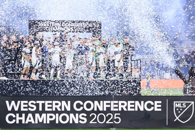 November 29, 2025, San Diego, California, USA: The Vancouver Whitecaps celebrate after winning the Audi 2025 MLS, Fussball Herren, USA Cup Playoffs Western Conference Final match against the San Diego FC on Saturday November 29, 2025 at Snapdragon Stadium in San Diego, California. JAVIER ROJAS PI San Diego USA - ZUMAp124 20251129_zaa_p124_030 Copyright: xJavierxRojasx
