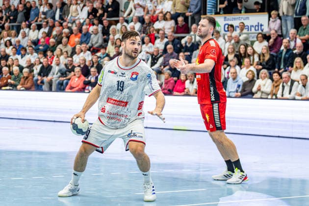 2 Handball Bundesliga TV Hüttenberg TuS N Lübbecke, 29 11 25 Vit Reichl TV Hüttenberg, 19 , 2 Handball Bundesliga TV Hüttenberg TuS N Lübbecke Hüttenberg, 29 11 25 Copyright: xBEAUTIFULxSPORTS Roeczeyx