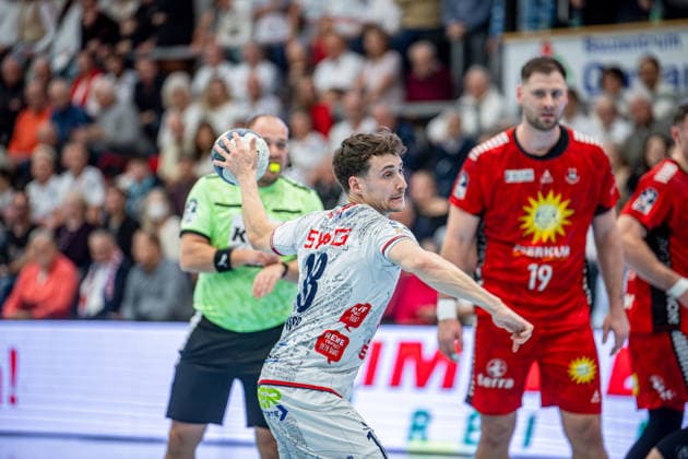 2 Handball Bundesliga TV Hüttenberg TuS N Lübbecke, 29 11 25 Tim Rüdiger TV Hüttenberg, 18 , Yannick Dräger TuS N Lübbecke, 19 2 Handball Bundesliga TV Hüttenberg TuS N Lübbecke Hüttenberg, 29 11 25 Copyright: xBEAUTIFULxSPORTS Roeczeyx