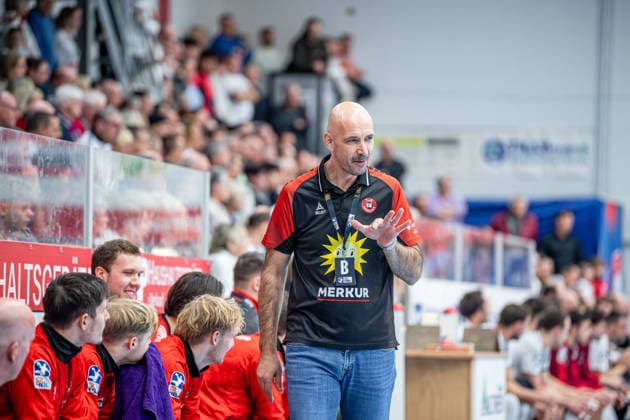 2 Handball Bundesliga TV Hüttenberg TuS N Lübbecke, 29 11 25 Davor Dominikovic TuS N Lübbecke 2 Handball Bundesliga TV Hüttenberg TuS N Lübbecke Hüttenberg, 29 11 25 Copyright: xBEAUTIFULxSPORTS Roeczeyx