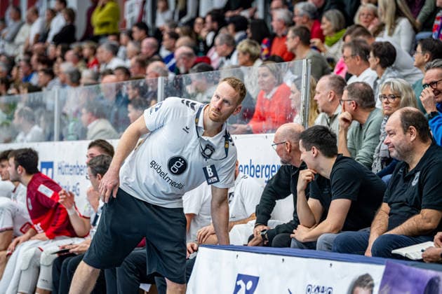 2 Handball Bundesliga TV Hüttenberg TuS N Lübbecke, 29 11 25 Stefan Kneer TV Hüttenberg 2 Handball Bundesliga TV Hüttenberg TuS N Lübbecke Hüttenberg, 29 11 25 Copyright: xBEAUTIFULxSPORTS Roeczeyx