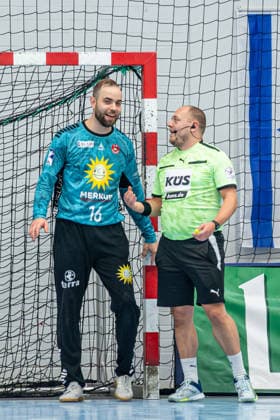 2 Handball Bundesliga TV Hüttenberg TuS N Lübbecke, 29 11 25 Fredrik Genz TuS N Lübbecke, 16 2 Handball Bundesliga TV Hüttenberg TuS N Lübbecke Hüttenberg, 29 11 25 Copyright: xBEAUTIFULxSPORTS Roeczeyx