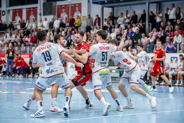 2 Handball Bundesliga TV Hüttenberg TuS N Lübbecke, 29 11 25 Yannick Dräger TuS N Lübbecke, 19 , Vit Reichl TV Hüttenberg, 19 , Hendrik Schreiber TV Hüttenberg, 51 , David Kuntscher TV Hüttenberg, 97 , Lasse Ohl TV Hüttenberg, 11 2 Handball Bundesliga TV Hüttenberg TuS N Lübbecke Hüttenberg, 29 11 25 Copyright: xBEAUTIFULxSPORTS Roeczeyx