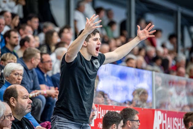 2 Handball Bundesliga TV Hüttenberg TuS N Lübbecke, 29 11 25 Philipp Schwarz TV Hüttenberg, 3 2 Handball Bundesliga TV Hüttenberg TuS N Lübbecke Hüttenberg, 29 11 25 Copyright: xBEAUTIFULxSPORTS Roeczeyx