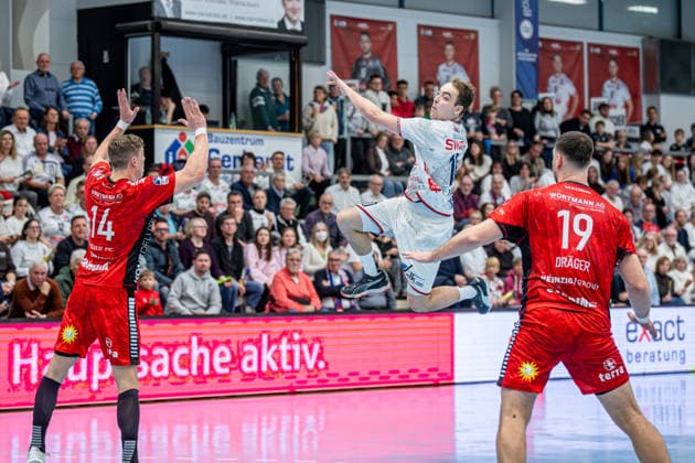 2 Handball Bundesliga TV Hüttenberg TuS N Lübbecke, 29 11 25 Paul Ohl TV Hüttenberg, 10 , Alexander Schulze TuS N Lübbecke, 14 , Yannick Dräger TuS N Lübbecke, 19 , 2 Handball Bundesliga TV Hüttenberg TuS N Lübbecke Hüttenberg, 29 11 25 Copyright: xBEAUTIFULxSPORTS Roeczeyx