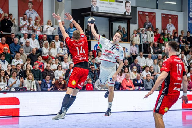 2 Handball Bundesliga TV Hüttenberg TuS N Lübbecke, 29 11 25 Paul Ohl TV Hüttenberg, 10 , Alexander Schulze TuS N Lübbecke, 14 , Yannick Dräger TuS N Lübbecke, 19 , 2 Handball Bundesliga TV Hüttenberg TuS N Lübbecke Hüttenberg, 29 11 25 Copyright: xBEAUTIFULxSPORTS Roeczeyx
