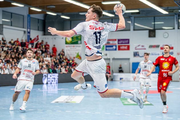 2 Handball Bundesliga TV Hüttenberg TuS N Lübbecke, 29 11 25 Phil Spandau TV Hüttenberg, 17 2 Handball Bundesliga TV Hüttenberg TuS N Lübbecke Hüttenberg, 29 11 25 Copyright: xBEAUTIFULxSPORTS Roeczeyx
