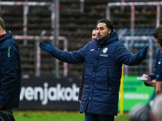 Julian Heese FC Guetersloh, Coach FC Guetersloh vs Borussia Moenchengladbach U23, Football, Regionalliga West, Matchday 17, Season 2025 2026, 29 11 2025 FC Guetersloh vs Borussia Moenchengladbach U23, Football, Regionalliga West, Matchday 17, Season 2025 2026, 29 11 2025 Guetersloh Copyright: xEibner-Pressefoto DamianxKruczynx EP_DKI