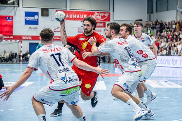 2 Handball Bundesliga TV Hüttenberg TuS N Lübbecke, 29 11 25 Max Santos TuS N Lübbecke, 4 , Phil Spandau TV Hüttenberg, 17 , Vit Reichl TV Hüttenberg, 19 , Lasse Ohl TV Hüttenberg, 11 2 Handball Bundesliga TV Hüttenberg TuS N Lübbecke Hüttenberg, 29 11 25 Copyright: xBEAUTIFULxSPORTS Roeczeyx
