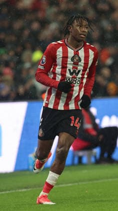 Sunderland v Bournemouth - Premier League Romaine Mundle of Sunderland plays during the Premier League match between Sunderland and Bournemouth at the Stadium of Light in Sunderland, England, on November 29, 2025. Sunderland Tyne and Wear United Kingdom  Copyright: xMIxNewsx originalFilename:fletcher-sunderla251129_np96Z.jpg