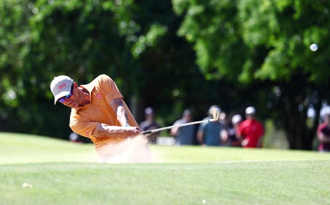GOLF AUSTRALIAN PGA, Golf Herren Australia s Adam Scott plays out of a bunker during the Final Round of the Australian PGA Championship at Royal Queensland Golf Club in Brisbane, Sunday, November 30, 2025. ( NO ARCHIVING, EDITORIAL USE ONLY BRISBANE QUEENSLAND AUSTRALIA  Copyright: xx 20251130130407393628