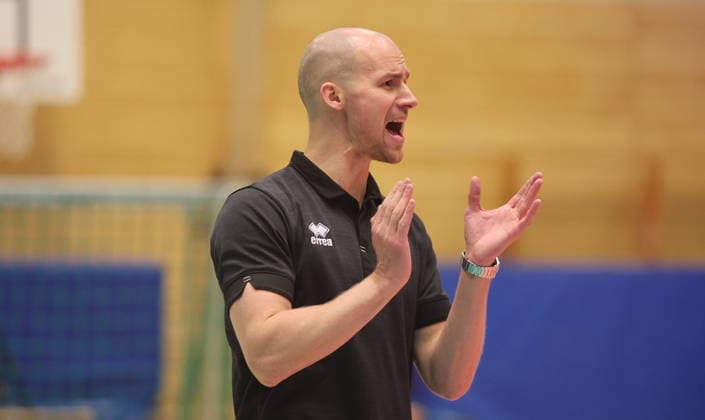Ludwigsburg , Volleyball Bundesliga , Barock Volleys MTV Ludwigsburg vs Energiequelle Netzhoppers KW Königs Wusterhausen , Coach Hasse Mattila Ludwigsburg