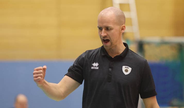 Ludwigsburg , Volleyball Bundesliga , Barock Volleys MTV Ludwigsburg vs Energiequelle Netzhoppers KW Königs Wusterhausen , Coach Hasse Mattila Ludwigsburg