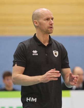 Ludwigsburg , Volleyball Bundesliga , Barock Volleys MTV Ludwigsburg vs Energiequelle Netzhoppers KW Königs Wusterhausen , Coach Hasse Mattila Ludwigsburg