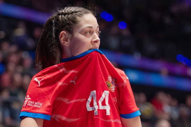 Brazil Czech Republic, IHF Womens Handball World Championship Dominika Zachova Czech Republic, 44 preliminary round match of the Womens Handball World Championship between Brazil and Czech Republic on November 29, 2025 at the Porsche Arena in Stuttgart , Stuttgart Baden Württemberg Germany Porsche Arena